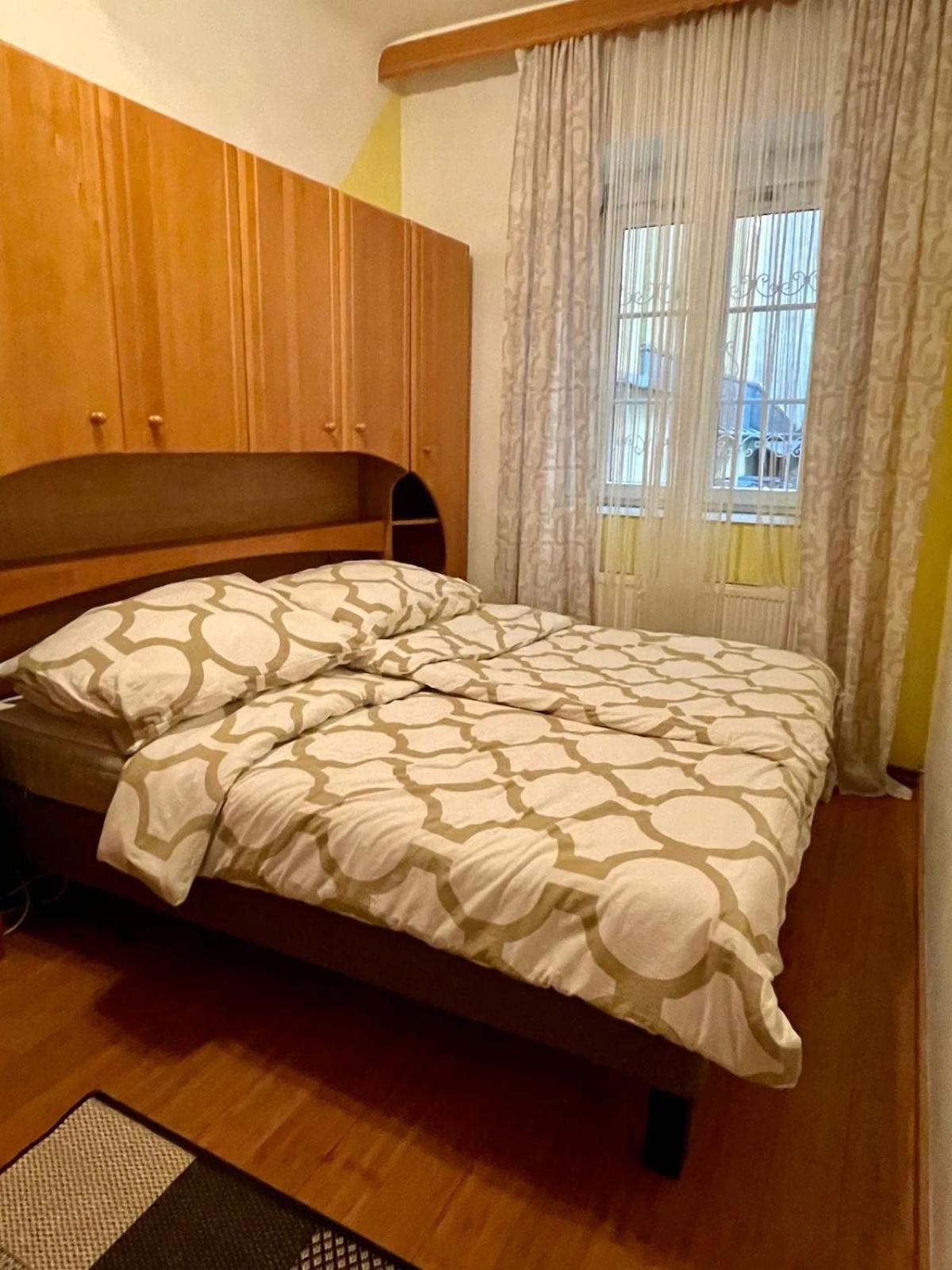 Gemutliche Wohnung Mit Super Lage Viena Exterior foto